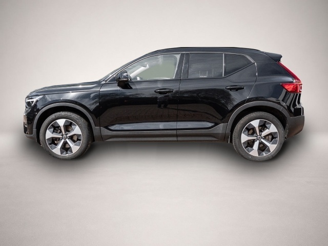 Bild 4 Volvo XC40 Plus Dark 2WD StandHZG Leder Digitales Cock
