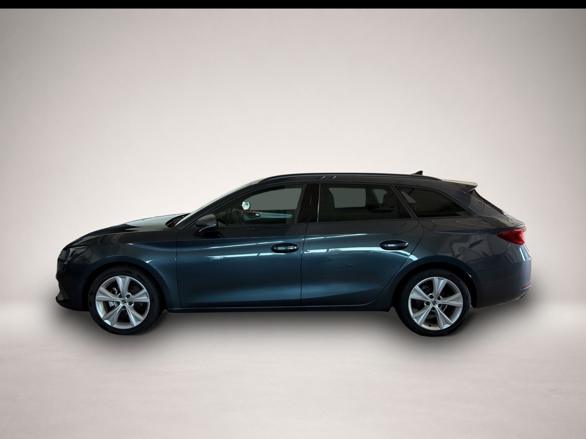 Bild 3 Seat Leon Sportstourer 1.5 eTSI DSG FR ab 217.- EUR m