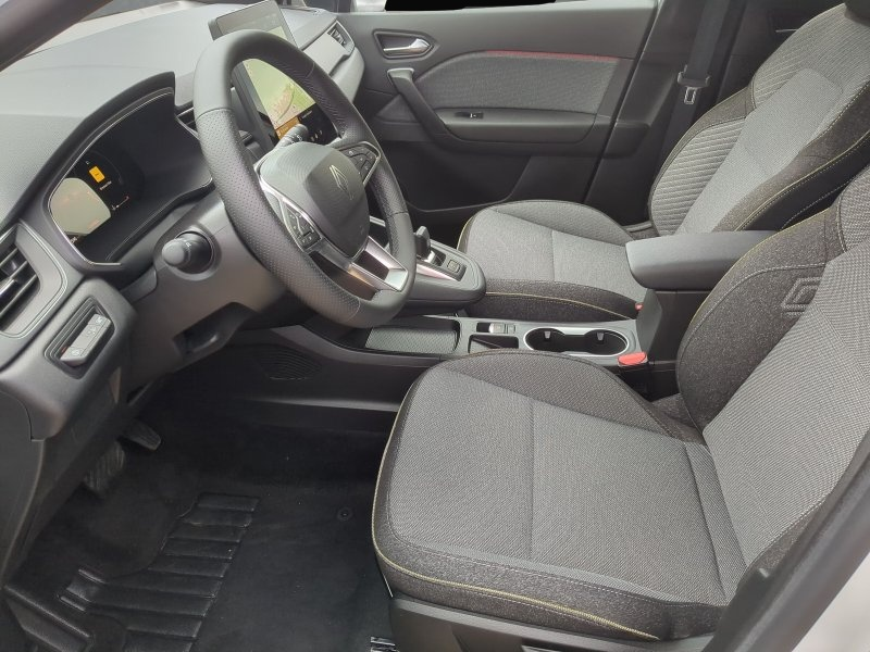 Bild 4 Renault Captur TCe 160 EDC Techno SHZ+LKHZ+RFK+Navi