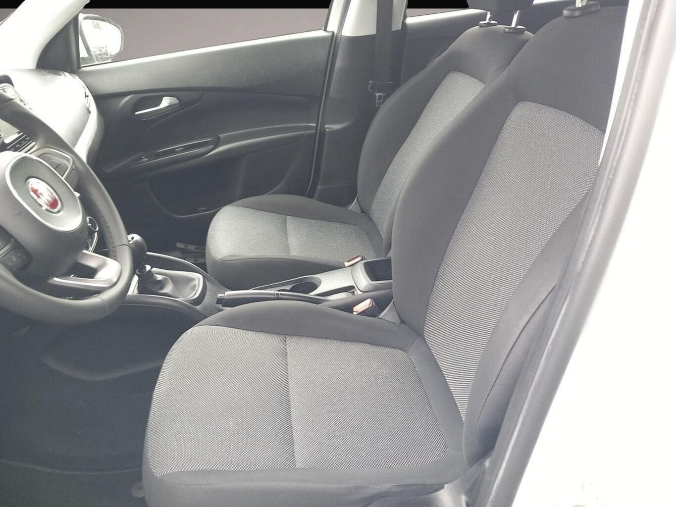 Bild 6 Fiat Tipo 1.4 T-Jet 120 Easy Nav PDC SHZ Klima LM16Z