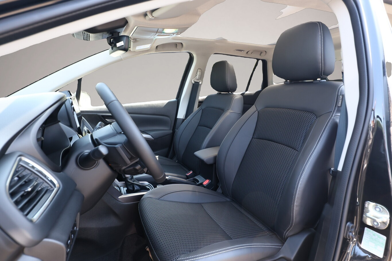 Bild 6 Suzuki Across S-Cross 1.4 MHEV 4WD Aut Comfort+ Pano 360° Lede