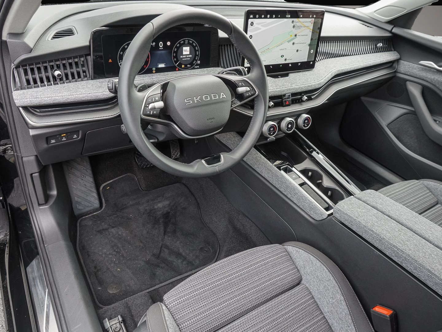 Bild 7 Skoda Superb Combi 2.0 TSI DSG Selection