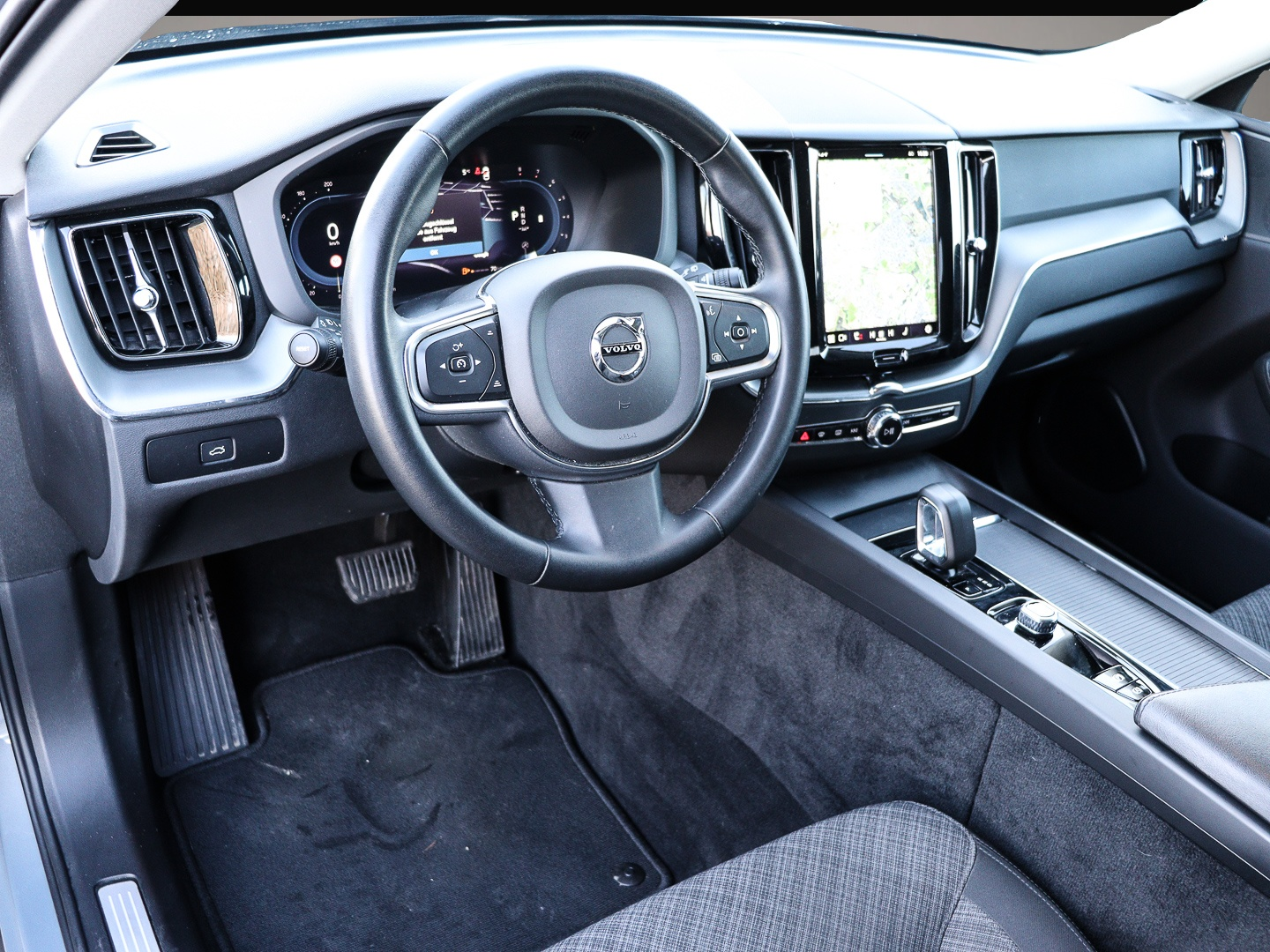 Bild 3 Volvo XC60 Core 2WD StandHZG Digitales Cockpit Soundsy