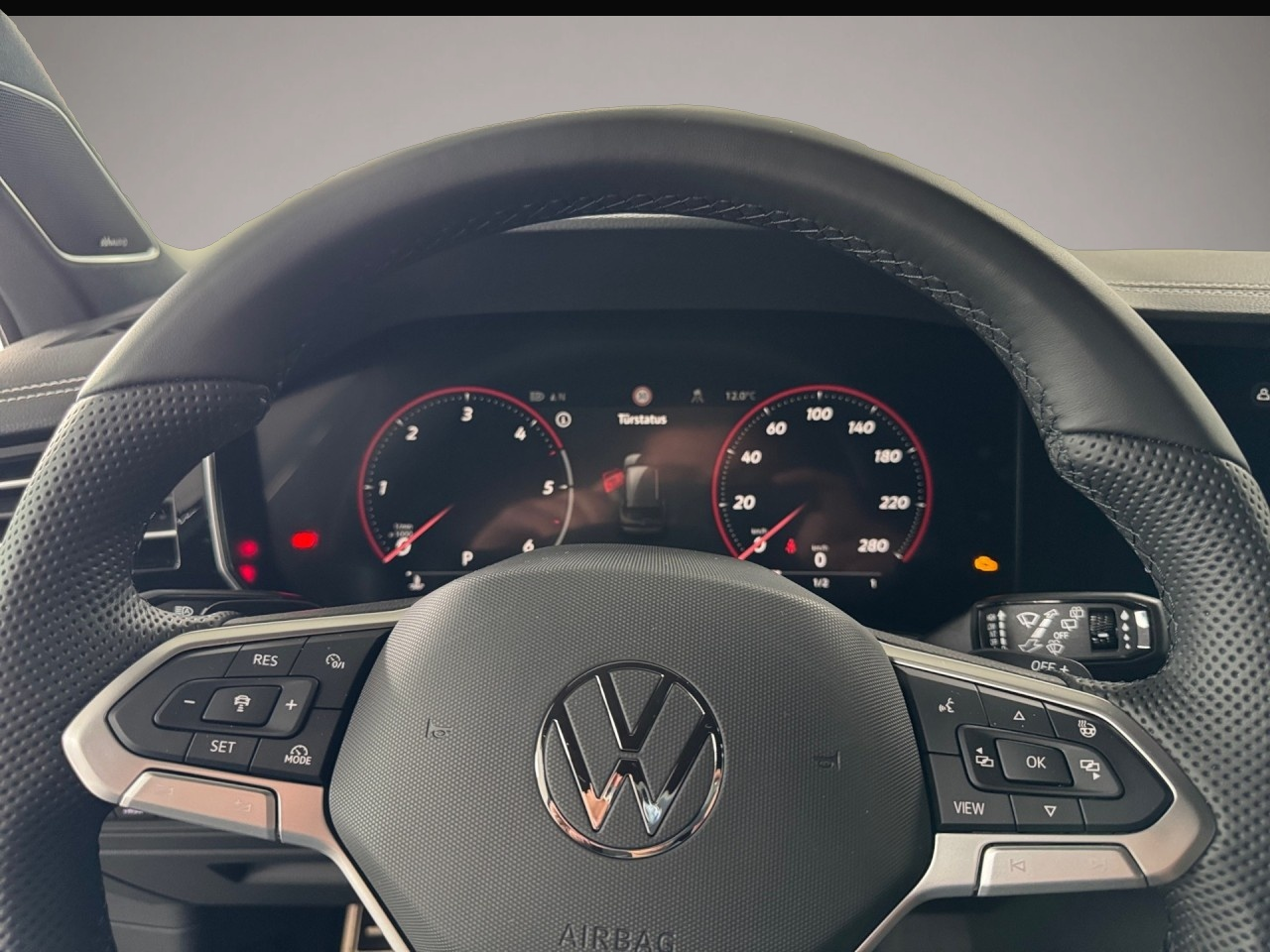 Fotografie 6 des Volkswagen Touareg R-Line TDI 4MOTION Final Edition VOLL !