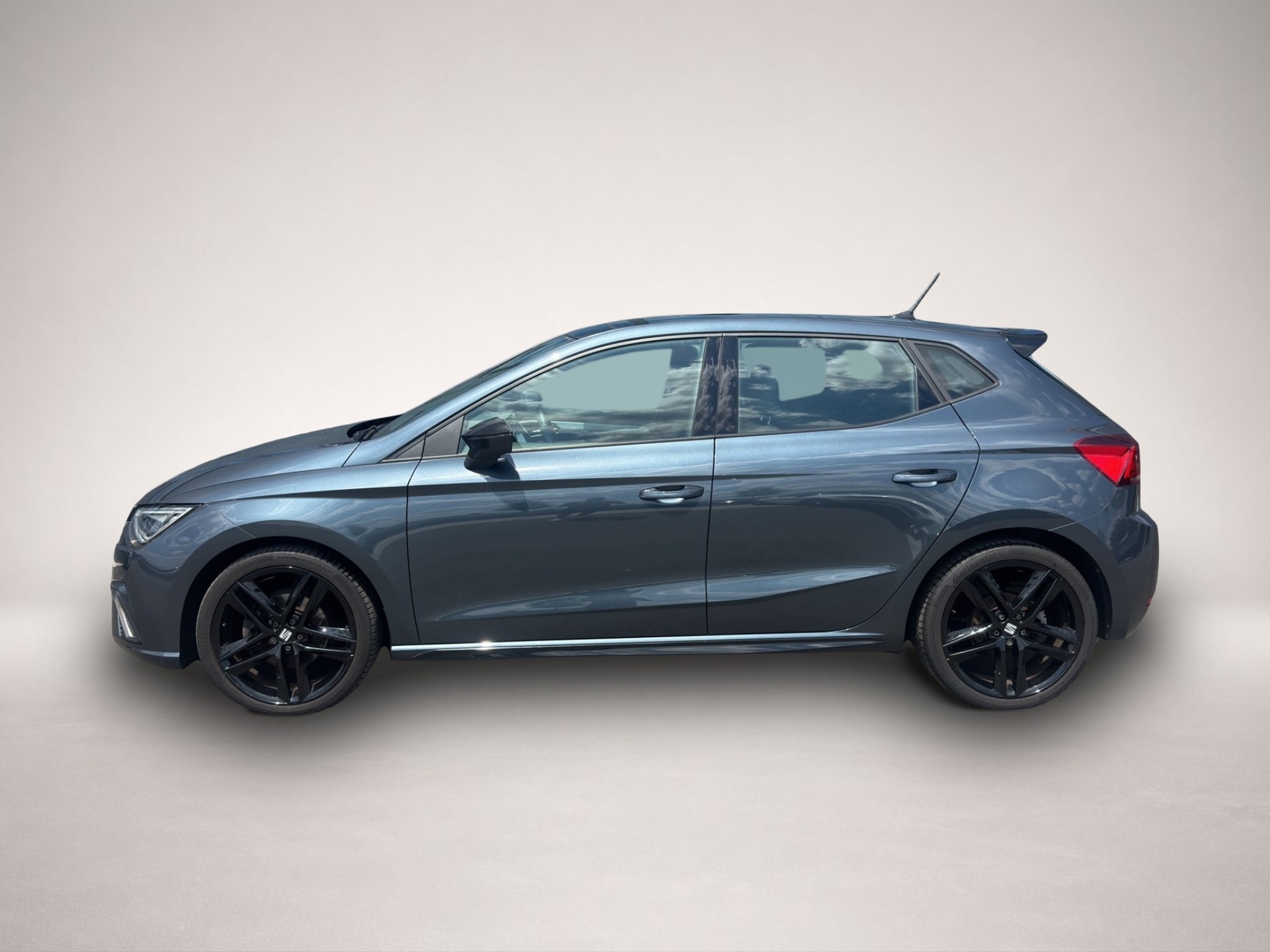 Bild 3 Seat Ibiza 1.5 TSI DSG FR Black Pano+Alcantara+Kamera