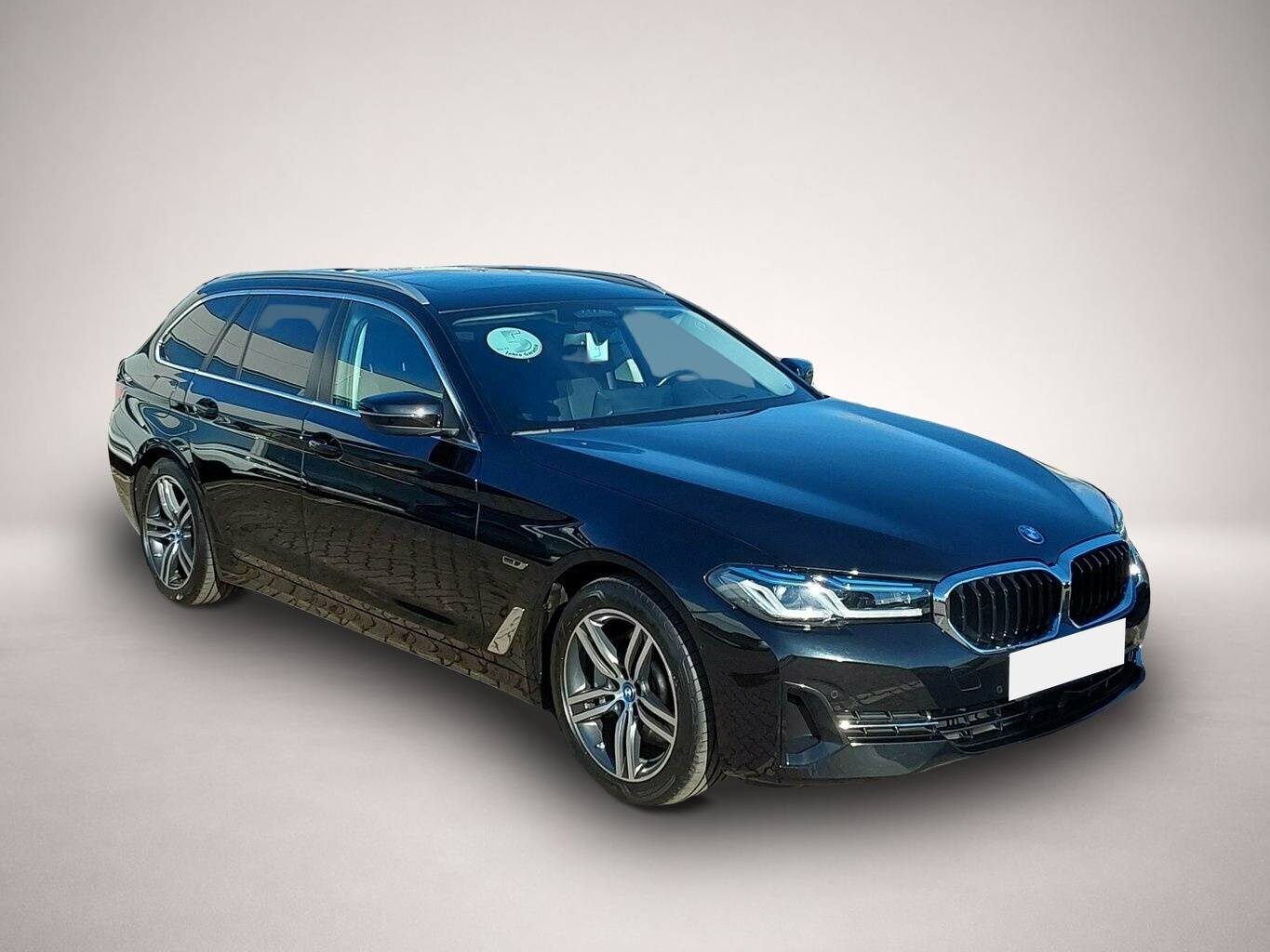 Bild 3 BMW 530 5 Touring 530e 2.0 292 PS AT8 5 Touring e 2.0 29