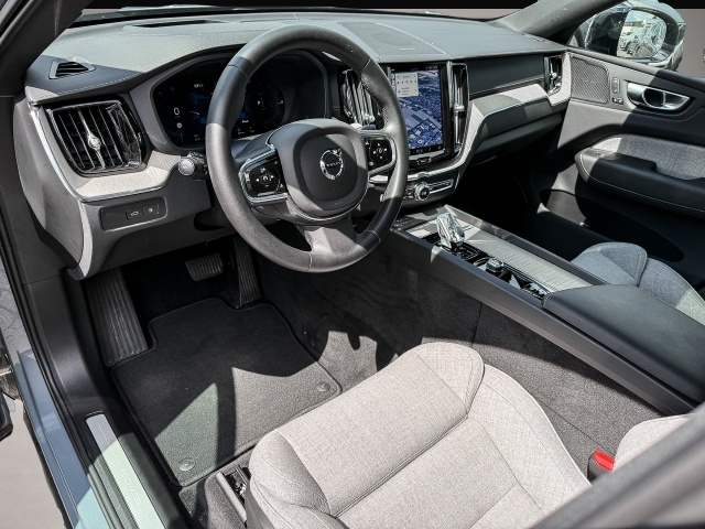 Fotografie 4 des Volvo XC60 Ultimate Dark Recharge Plug-In Hybrid AWD T