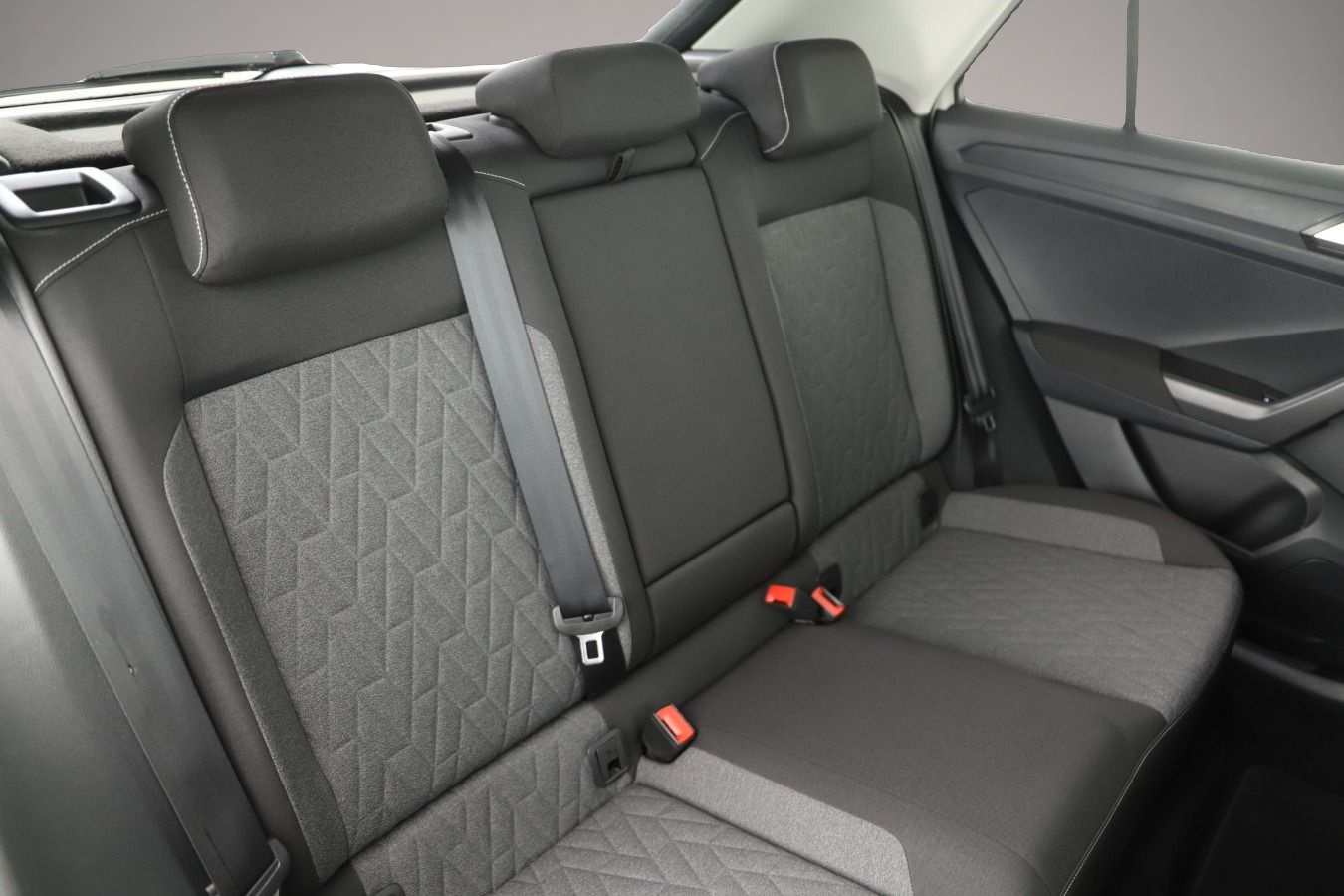 Bild 5 Volkswagen T-Roc 2.0 TDI DSG Move LED/Kamera/App/Navi/AHK