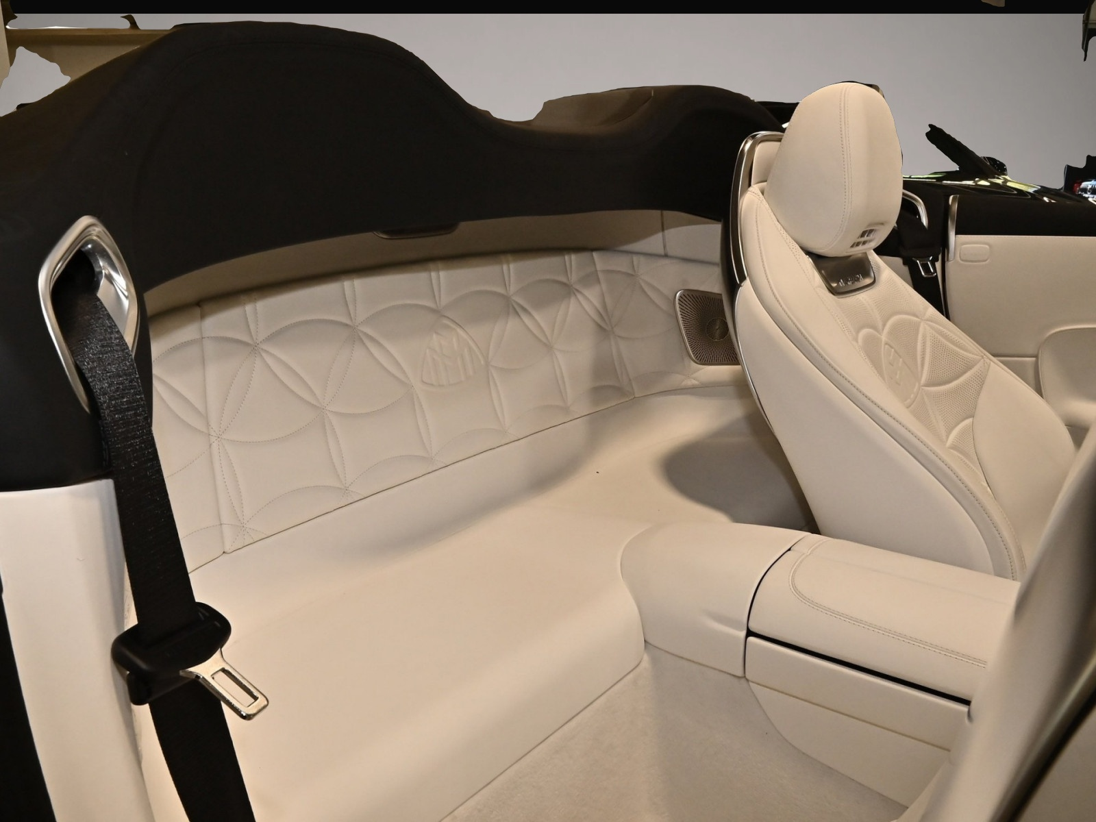 Bild 4 Mercedes-Benz SL 680