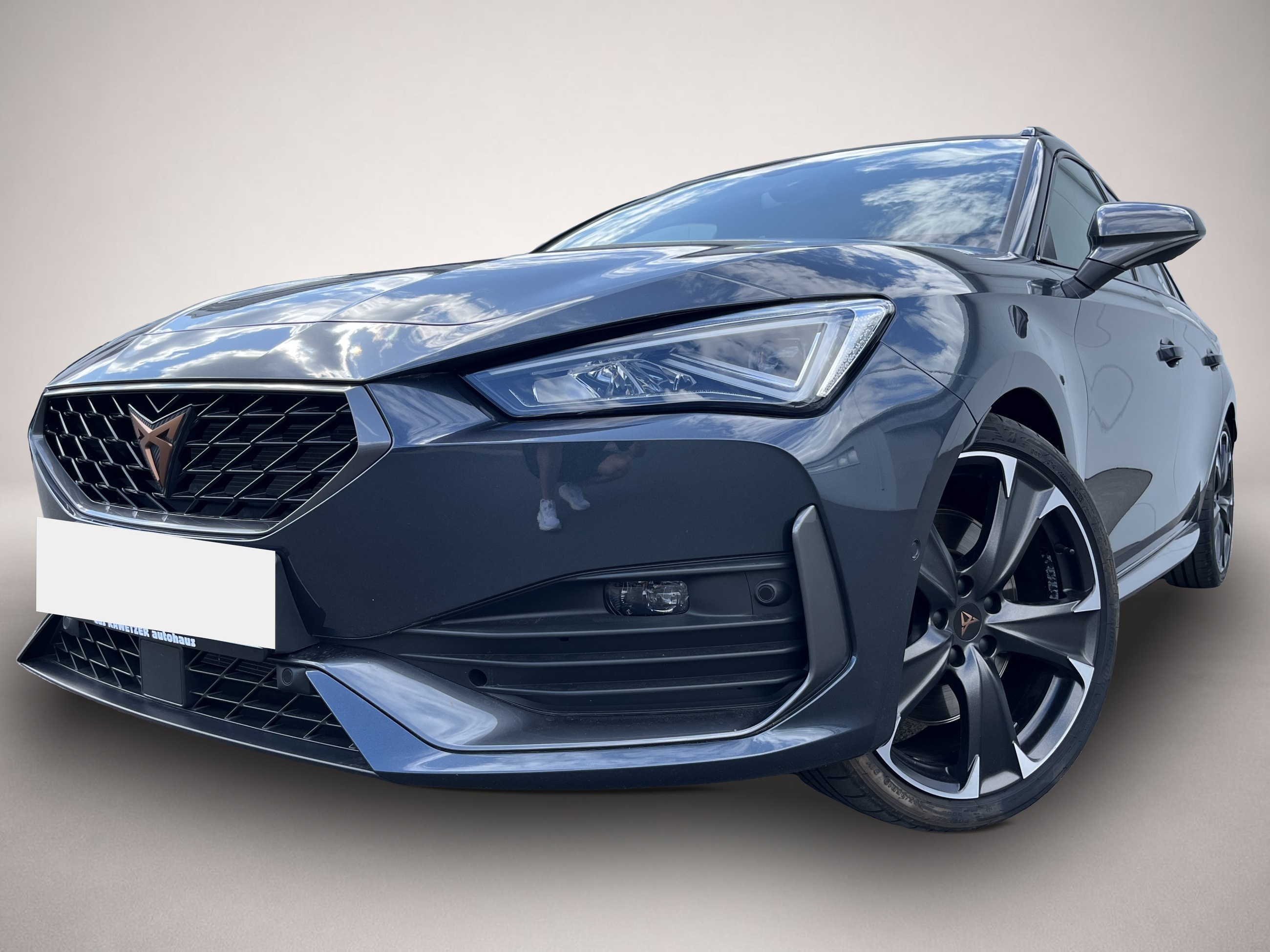 Bild 1 Cupra Leon SP 2.0 TSI 4Drive DSG Navi ACC LED RFK SHZ