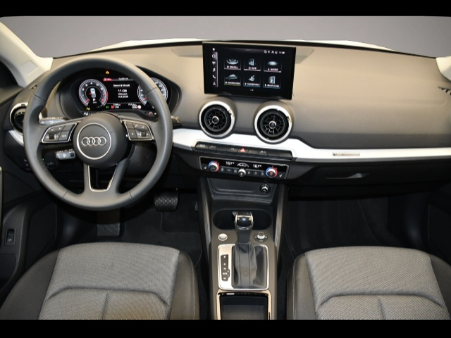 Fotografie 4 des Audi Q2 35TFSI S tronic S-LINE MATRIX/KAM/SITZHZ