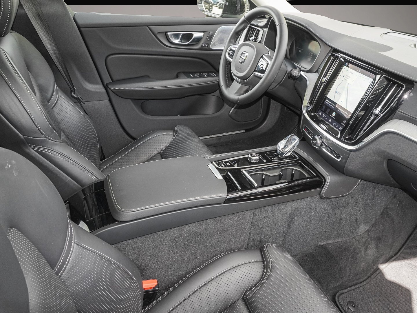 Bild 6 Volvo V60 T8 Twin Engine AWD Ultra Dark Plug-In Ultra