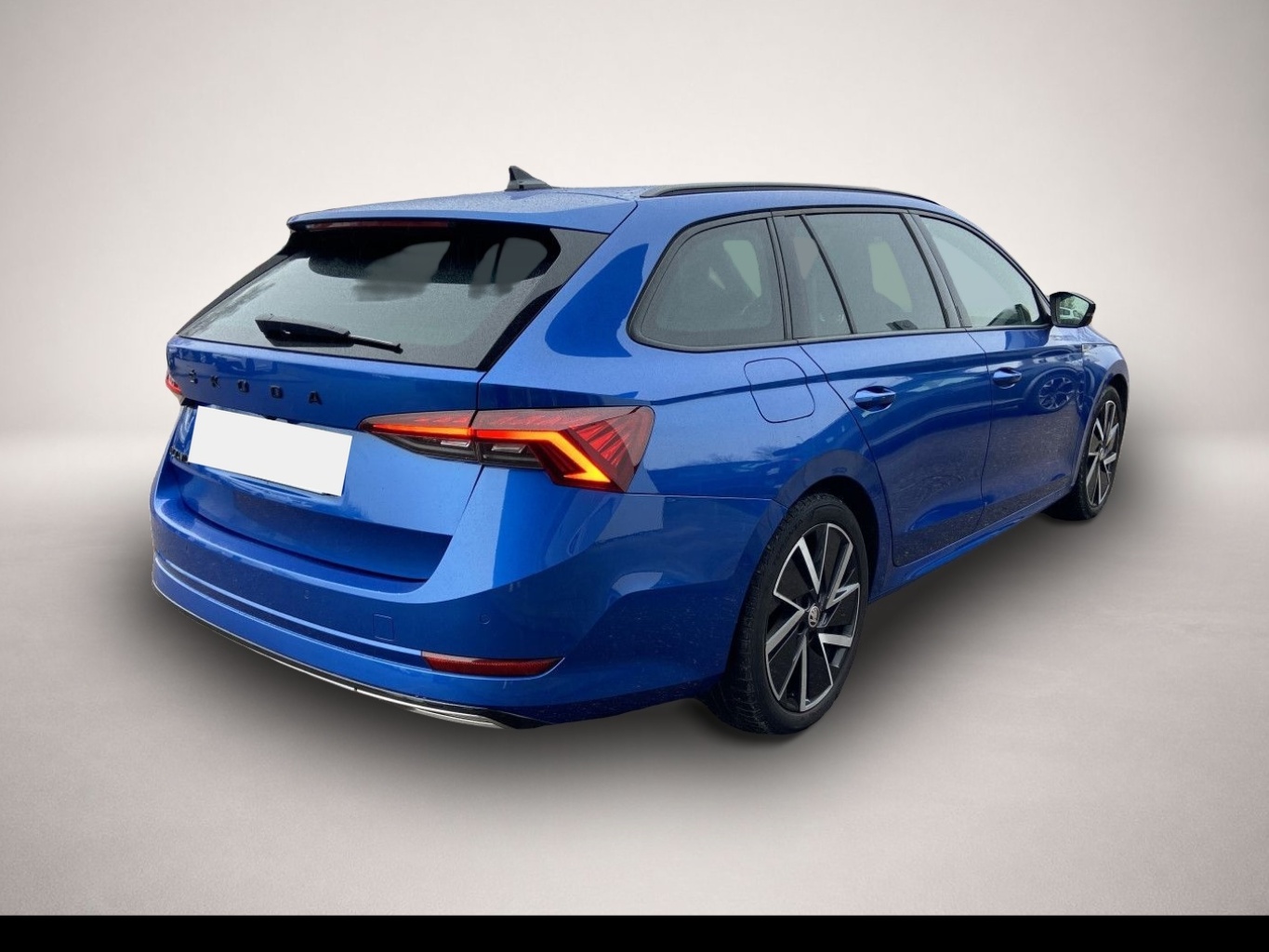 Bild 5 Skoda Octavia Combi 2.0 TDI DSG 4x4 SPORTLINE HEAD-UP+