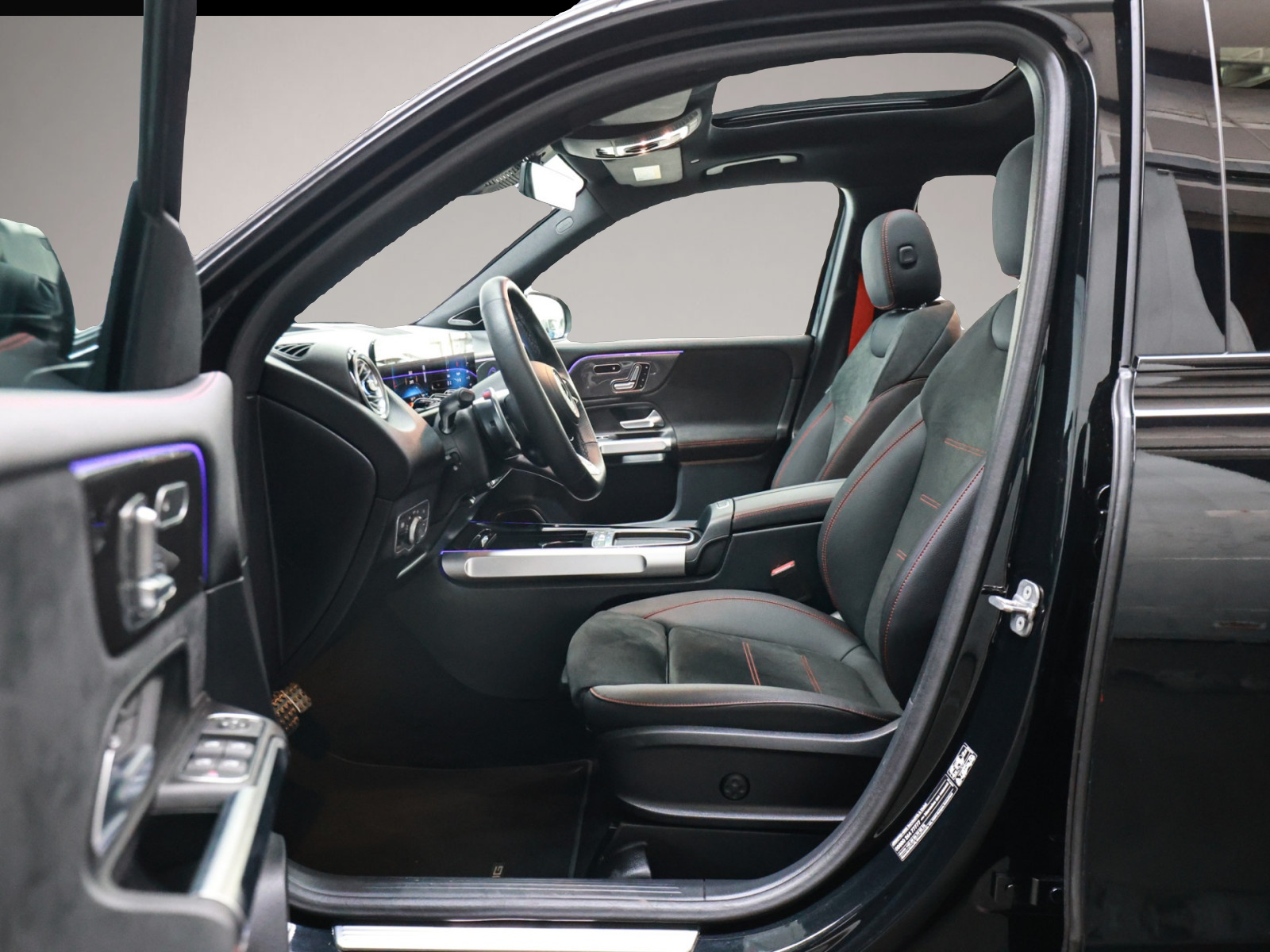 Bild 7 Mercedes-Benz GLB 35 AMG