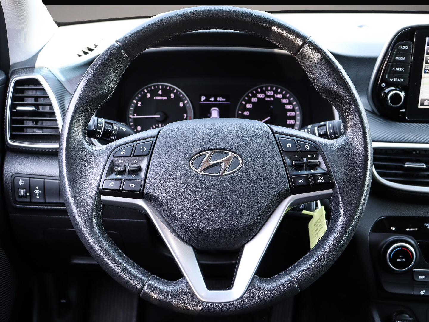 Bild 5 Hyundai TUCSON 2WD Automatik AHK Panorama-Dach Apple Car