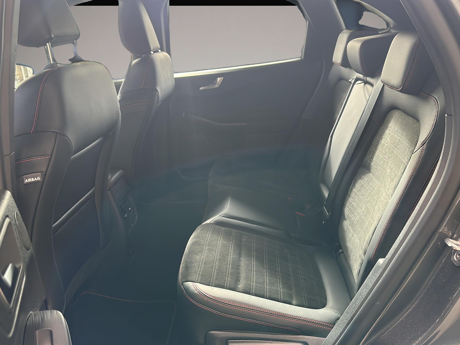 Bild 7 Ford Kuga Plug-In Hybrid ST-Line X LED Kamera PDC h.