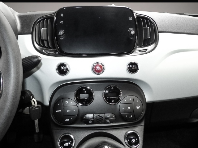 Bild 5 Fiat 500 Dolcevita Navi Apple CarPlay Android Auto Kl
