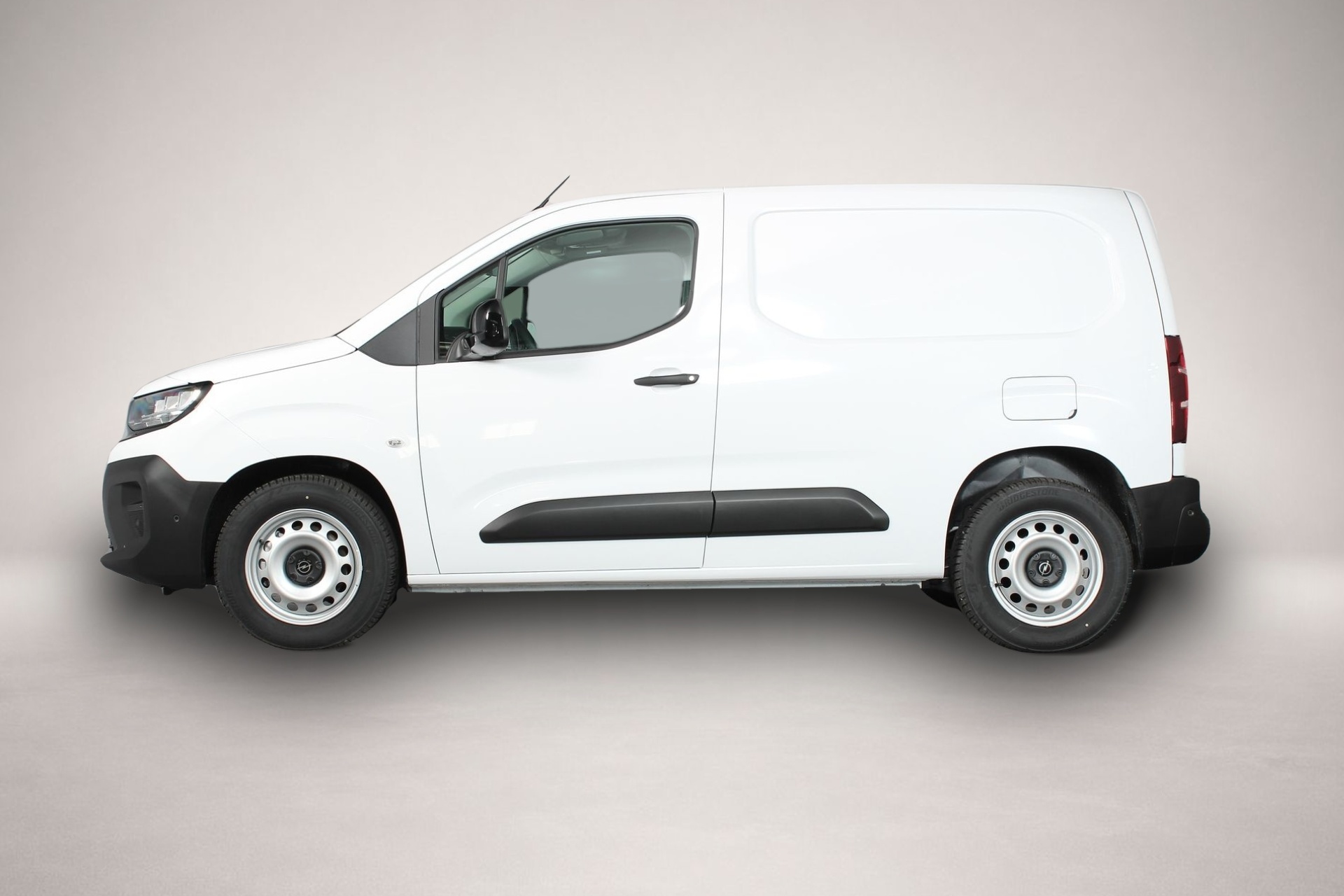 Fotografie 2 des Opel Combo Opel Cargo Kastenwagen M mit normaler Nutz