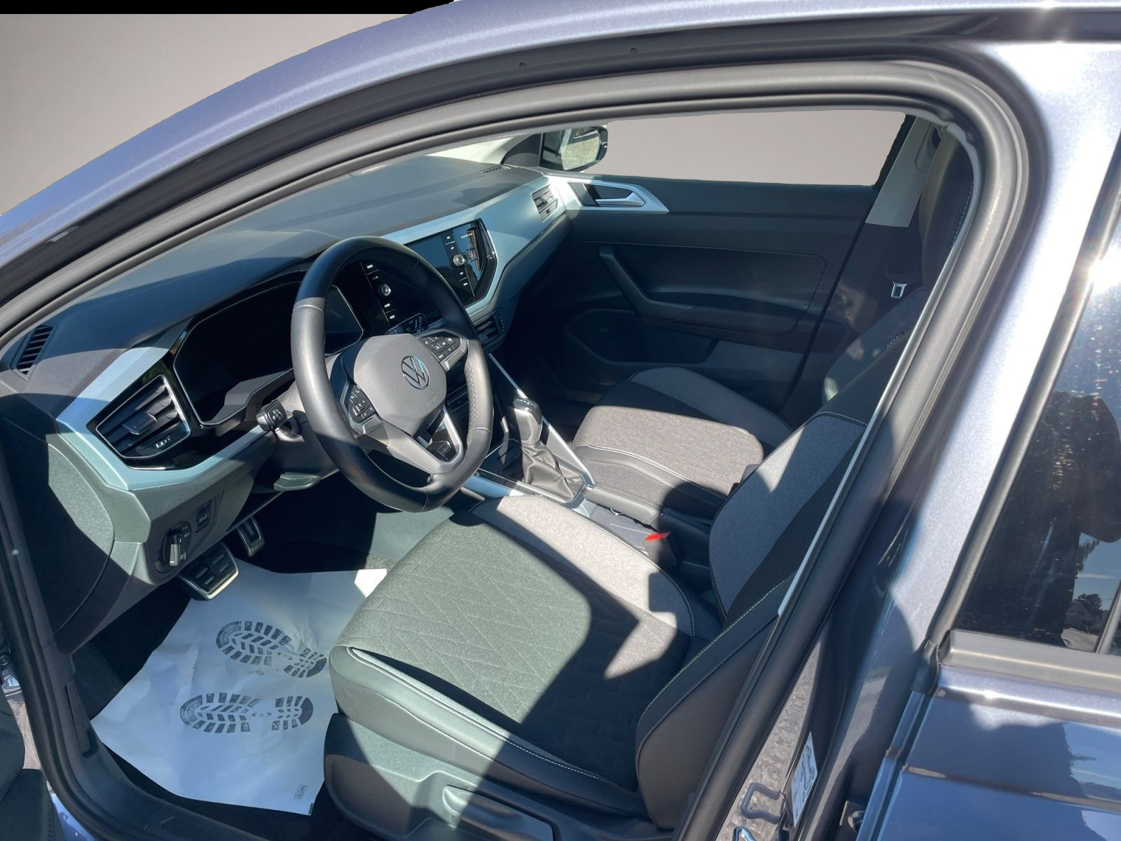 Bild 9 Volkswagen Polo VI 1.0 TSI DSG Goal *AHK*LED*Kamera*Navi*
