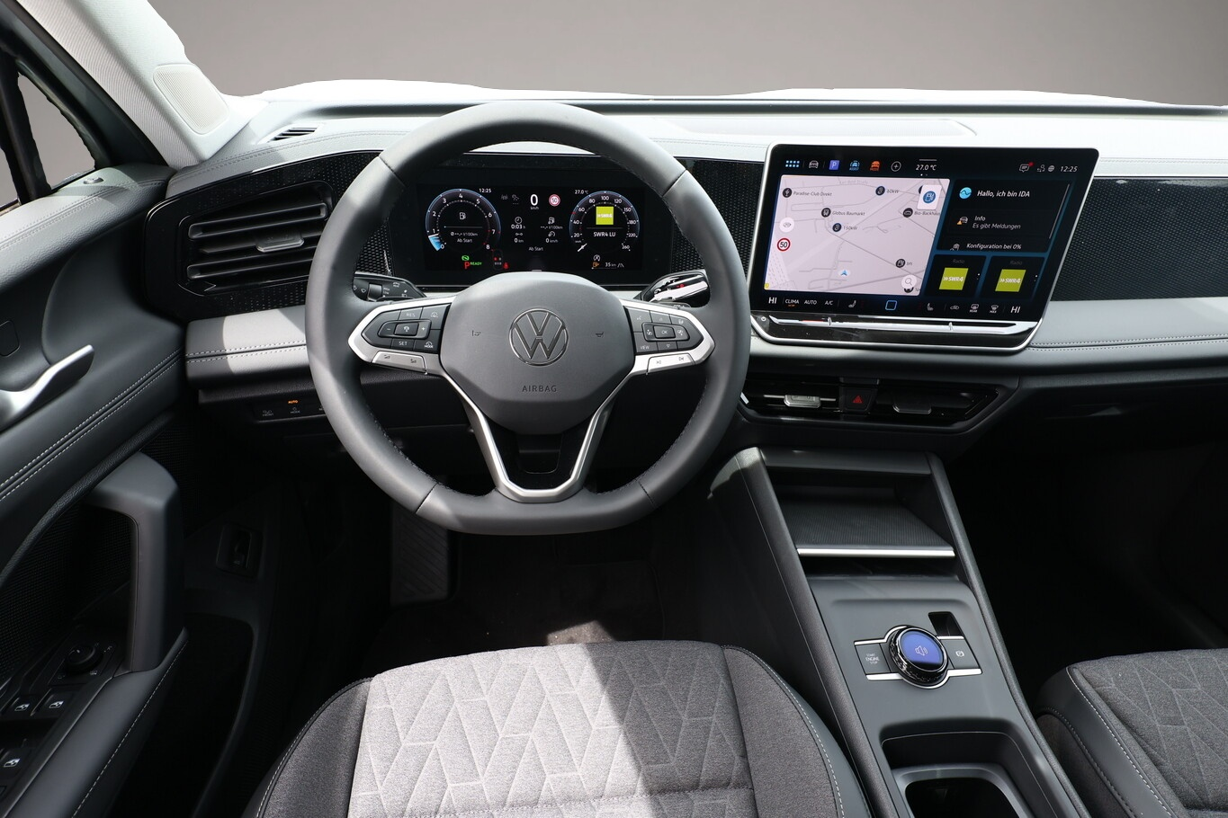 Bild 6 Volkswagen Tiguan DSG LED+ Nav IQ.DRIVE 5JGar. SHZ Keyl 17Z