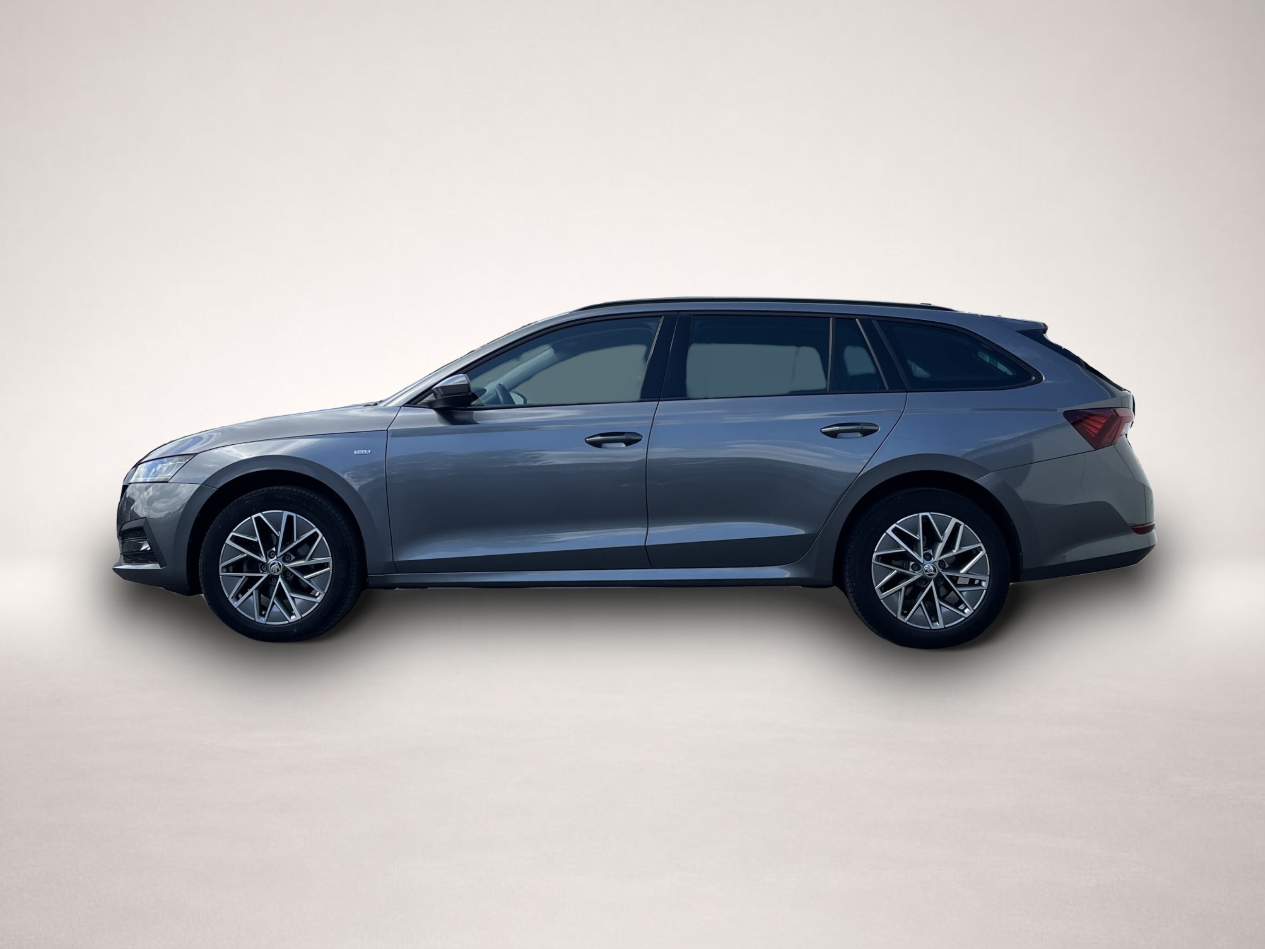 Fotografie Skoda Octavia Combi 2.0 TDI DSG Blackline 156¤ m.20% A