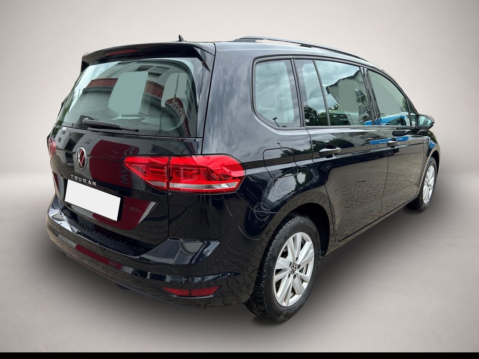 Fotografie des Volkswagen Touran 1.5TSI DSG Comfortline 7-Sitzer Navi Kame