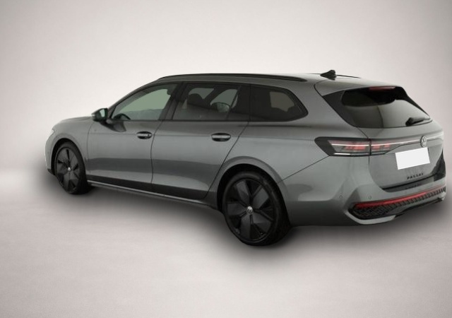 Bild 2 Volkswagen Passat Variant 2.0 TSI 195 kW 4Motion R-Line Passat Variant 2..