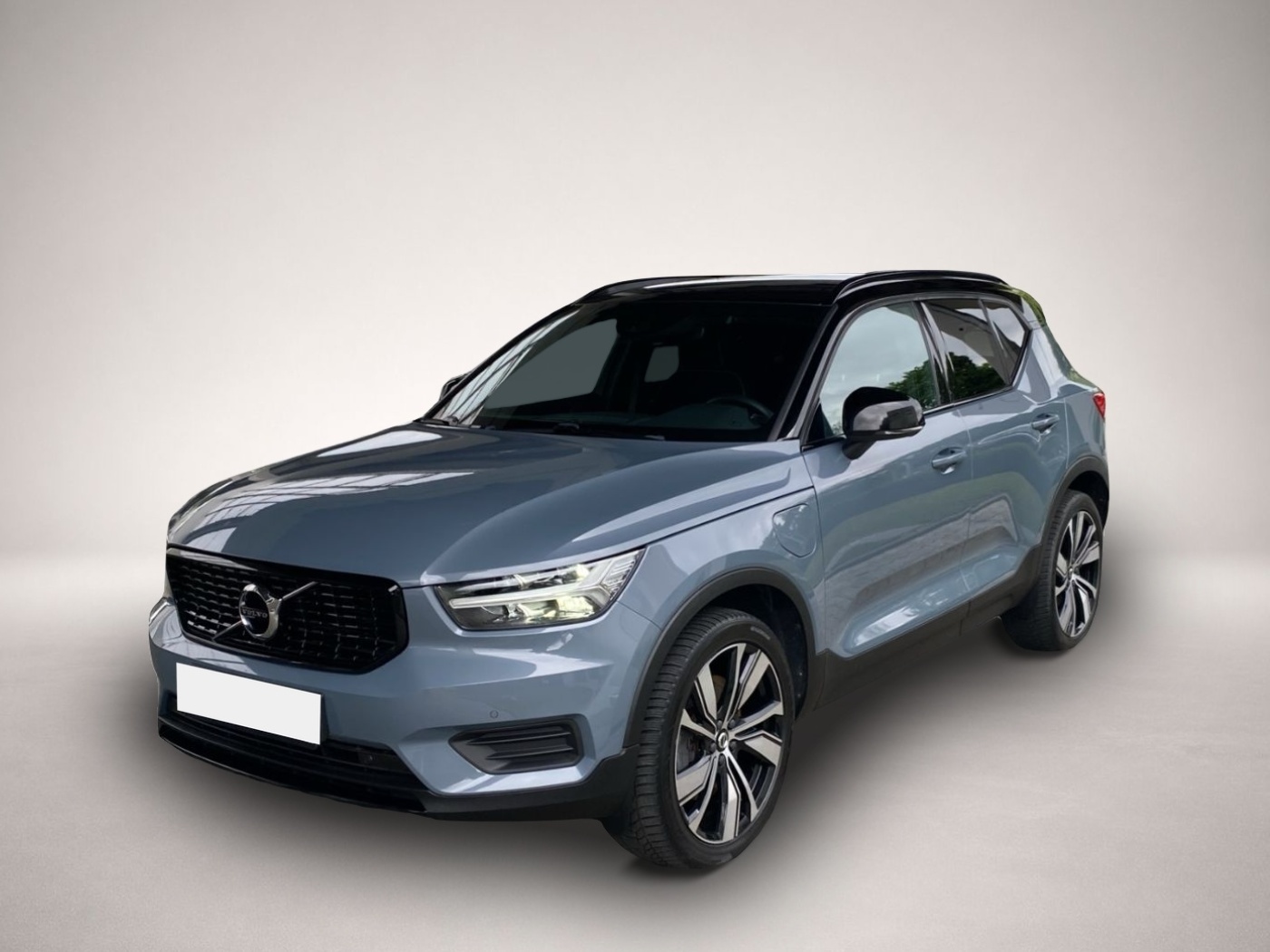 Bild 1 Volvo XC40 echarge T4 R Design Recharge