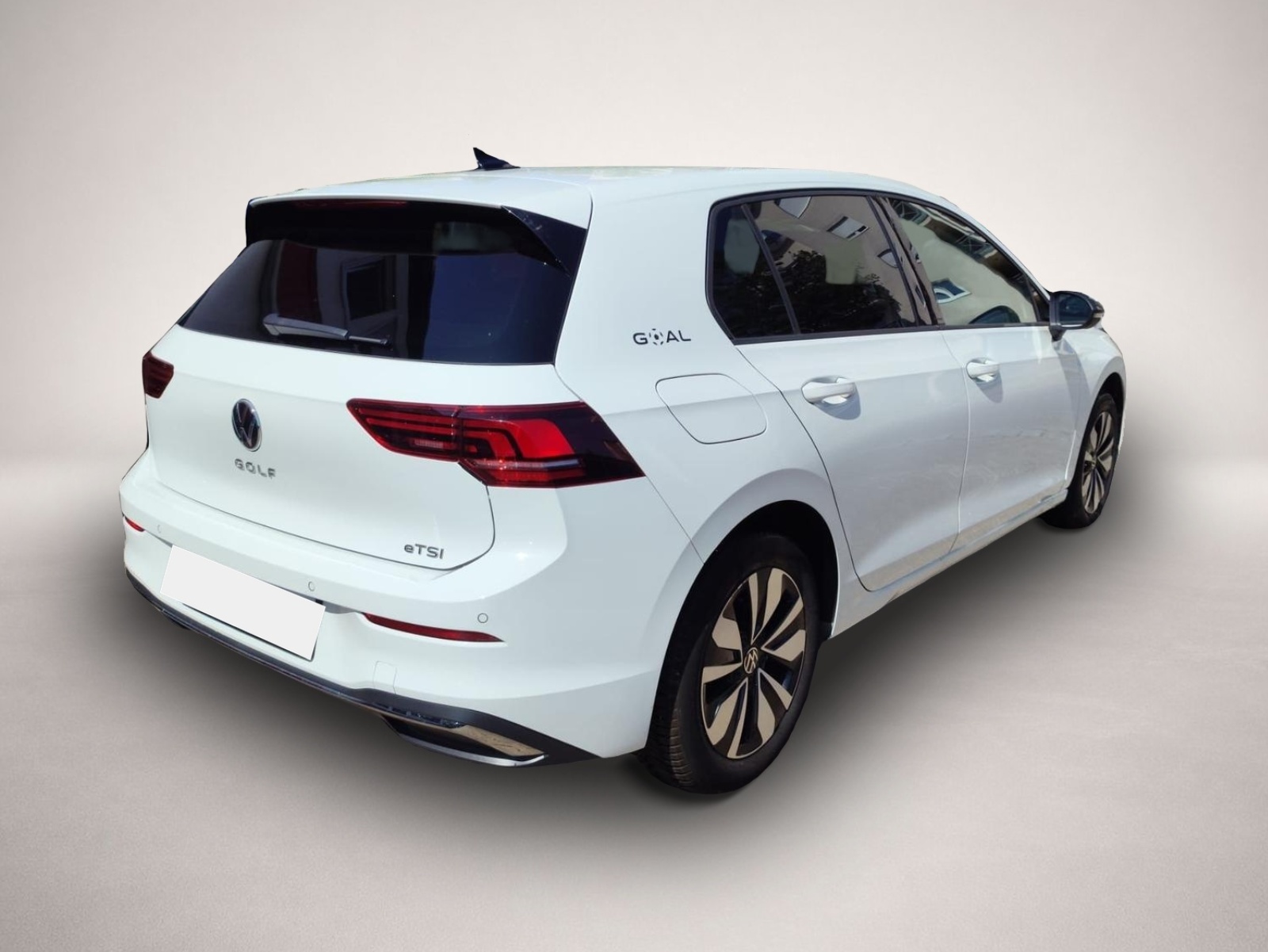 Bild 3 Volkswagen Golf 1.5 eTSI Goal Totwinkel LED ACC SHZ PDC