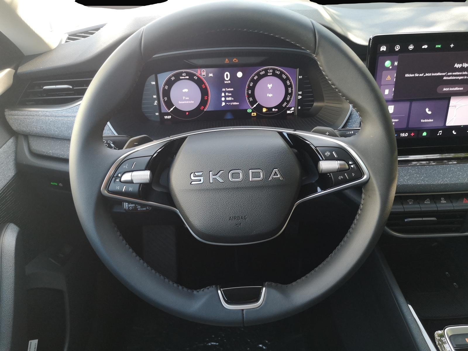 Bild 4 Skoda Octavia Kombi 2.0 TDI DSG Selection 17 Lodge Nav
