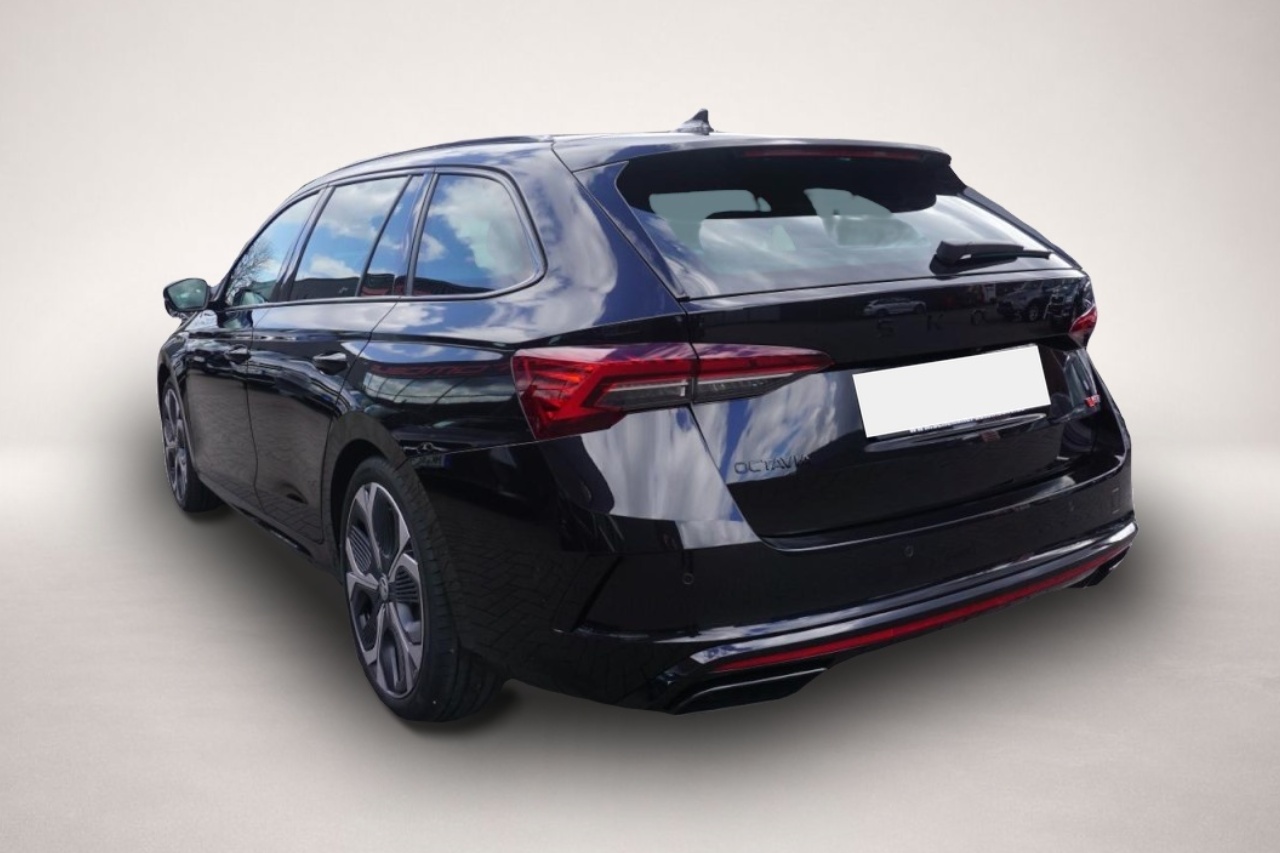 Bild 6 Skoda Octavia RS 2.0 TSI DSG 265PS Neuwertig 10km Pano
