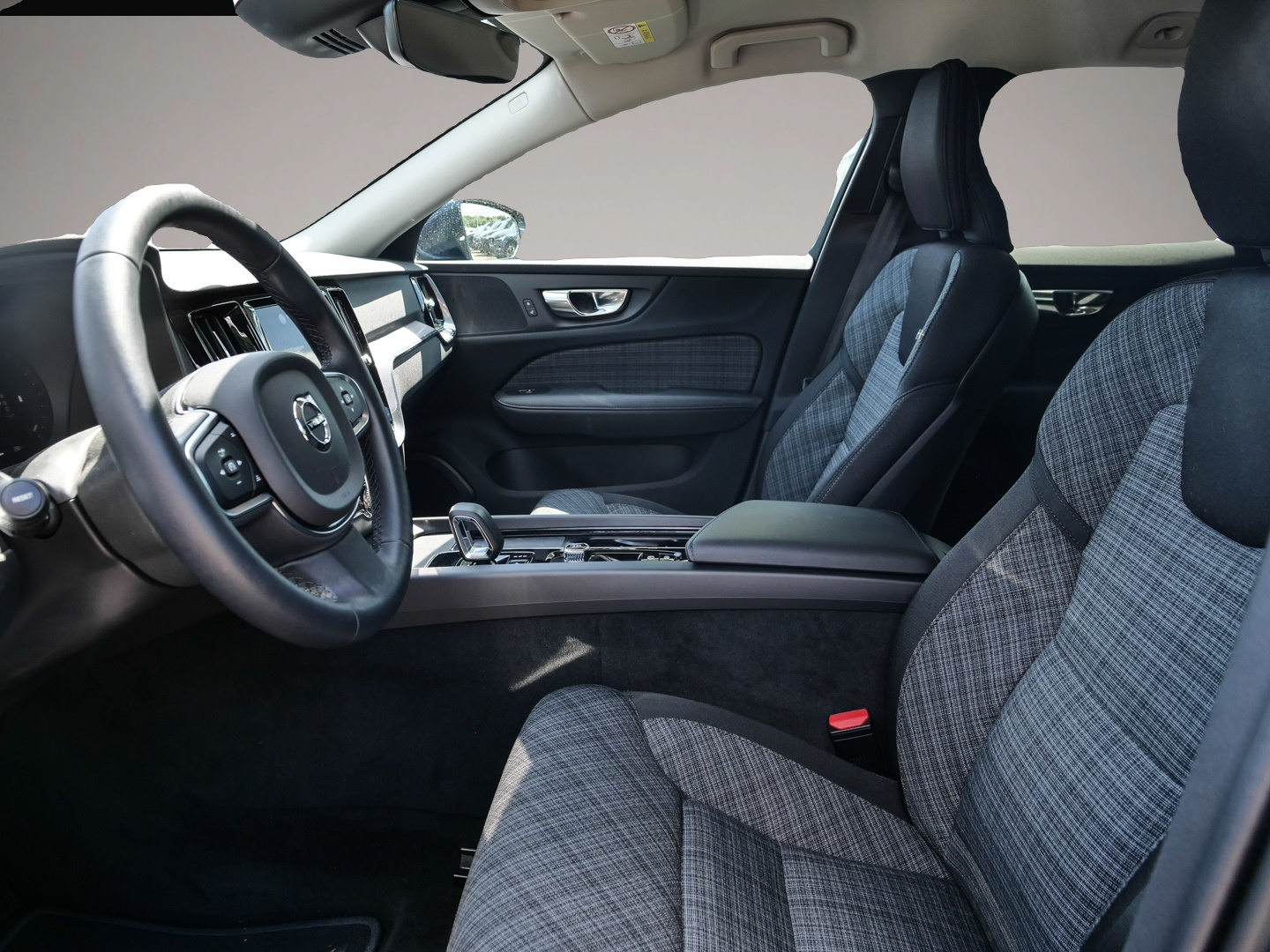 Bild 4 Volvo V60 Kombi Core Digitales Cockpit Soundsystem LED