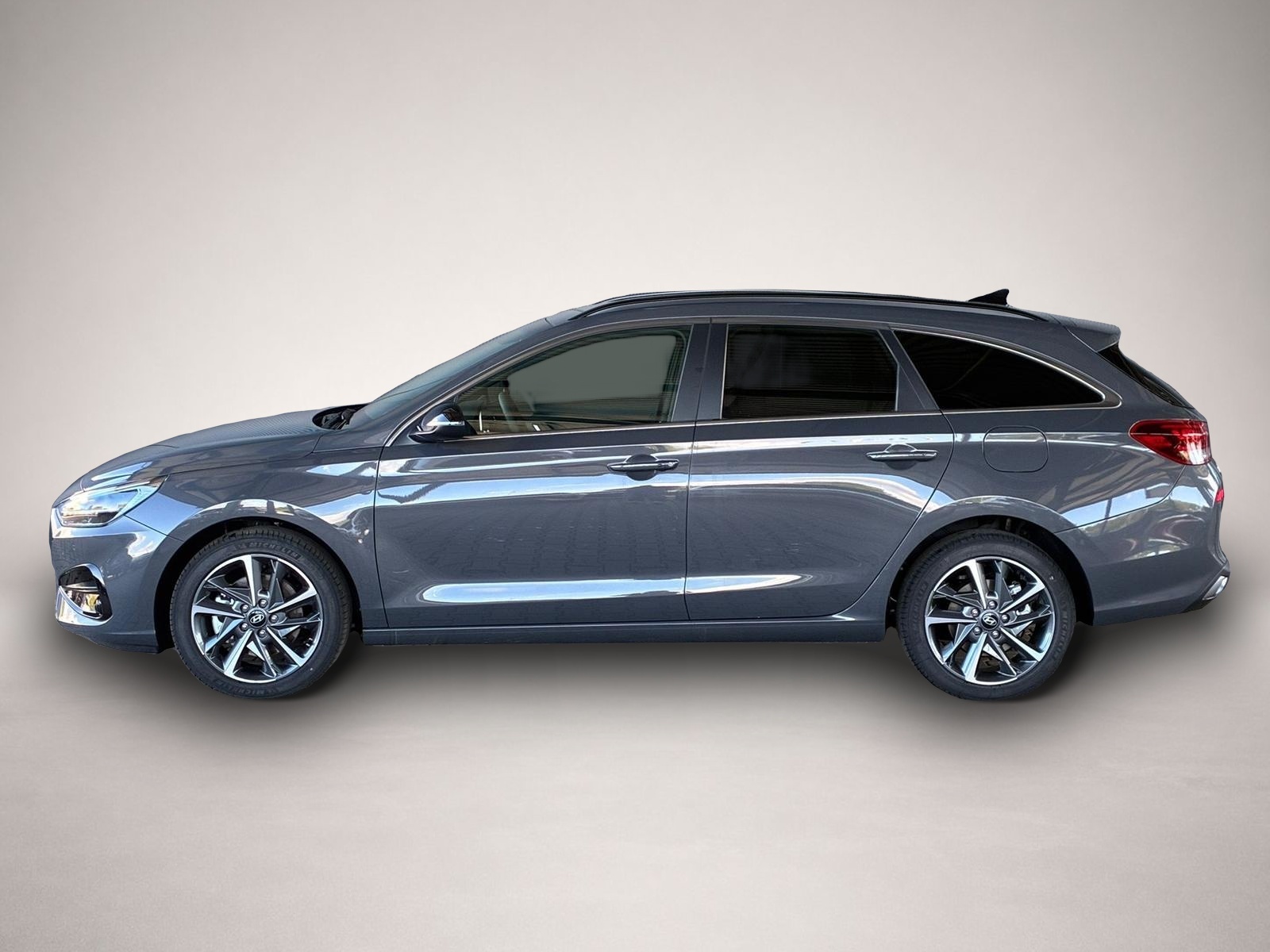 Fotografie 2 des Hyundai i30 Kombi Comfort Plus 1.5 GDI / Lenkr. & Sitzhe