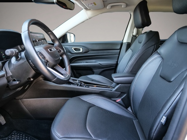 Bild 4 Jeep Compass S Plug-In Hybrid 4WD Navi Soundsystem 36