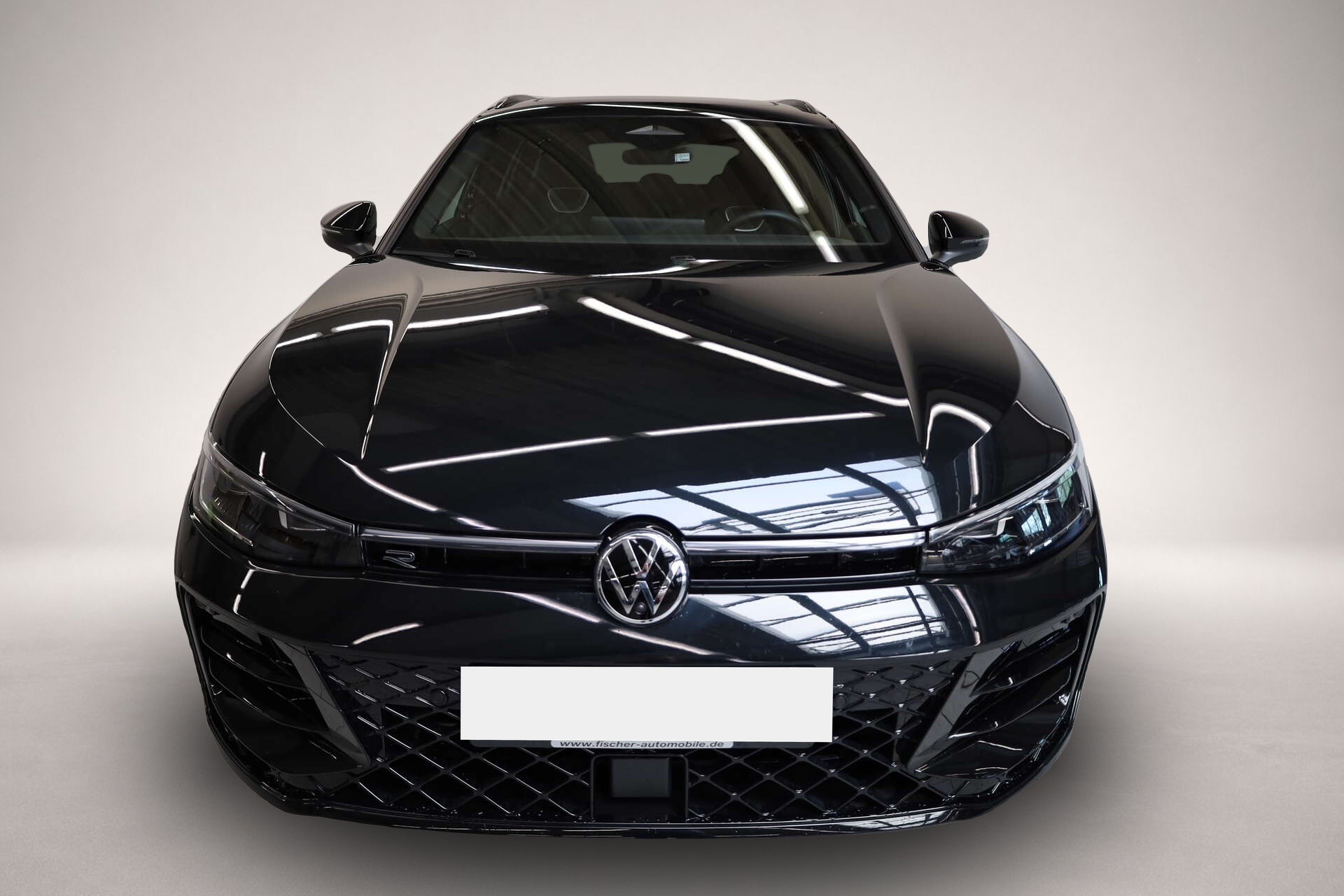 Bild 2 Volkswagen Passat 1.5 eHybrid OPF R-Line Black Style