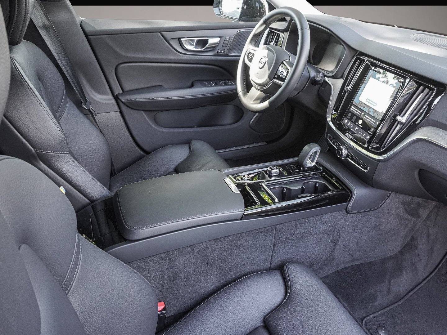Bild 5 Volvo V60 T8 Twin Engine AWD Plus Dark Plug-In LED Har