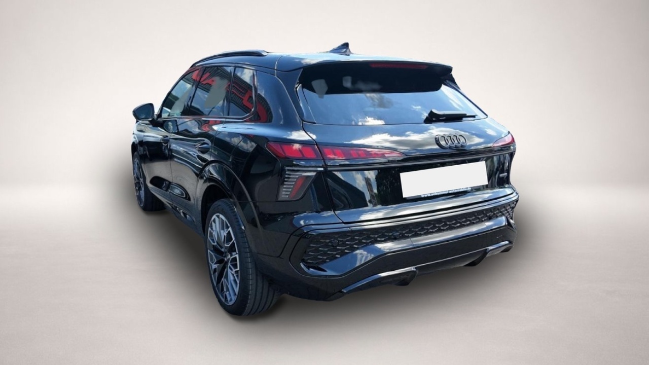 Bild 6 Audi Q3 2.0 TFSI 195 kW S-Line/Pano/AHK/5Jahre Garant