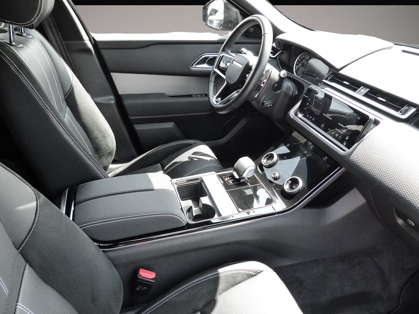 Bild 6 Land Rover Range Rover Velar 3.0 d R-Dynamic SE R-Dynamic S