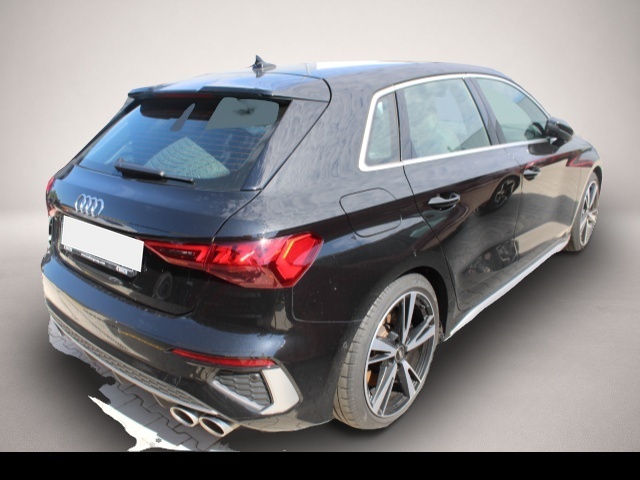Bild 2 Audi S3 Sportback 2.0 TFSI S-tronic quattro Einparkhi