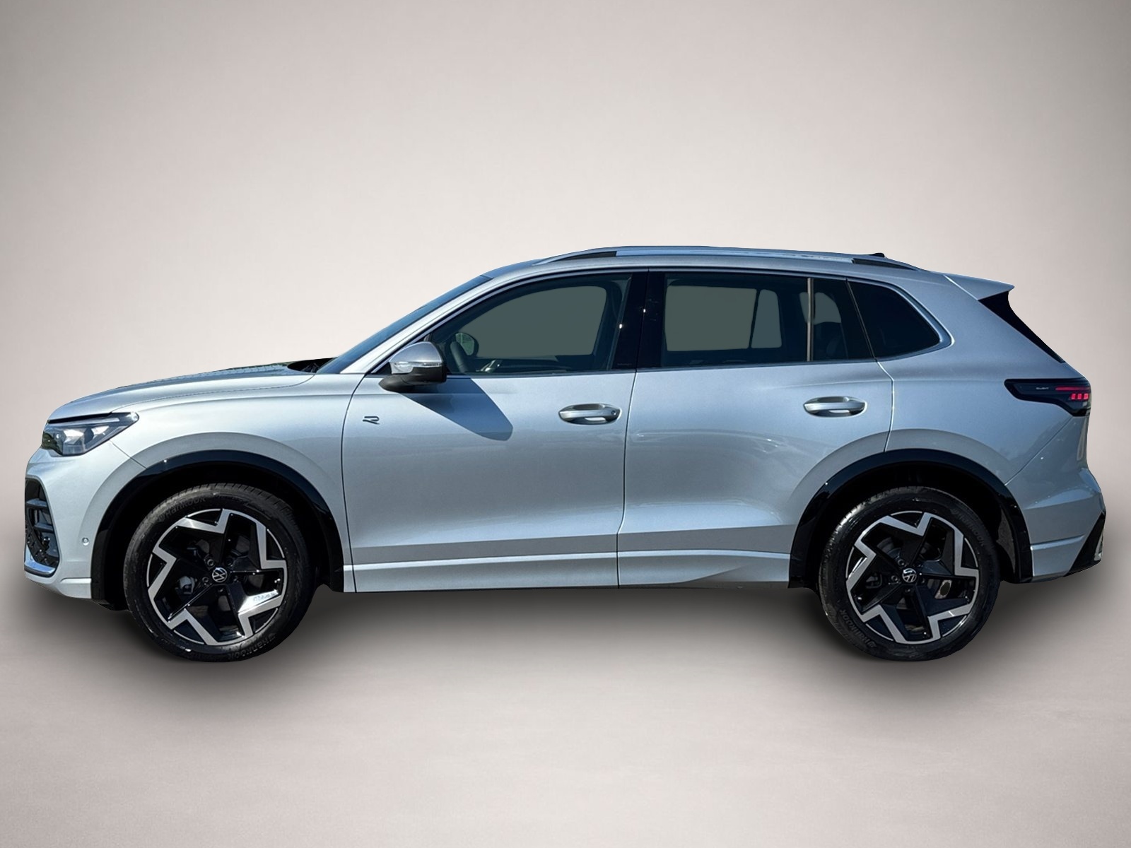 Bild 3 Volkswagen Tiguan R-Line eTSI DSG|MATRIX|KAMERA|AHK|e.HECKK
