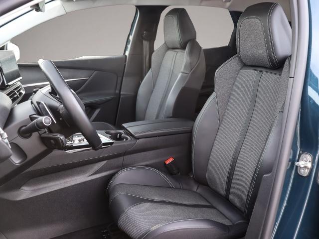 Bild 6 Peugeot 3008 Hybrid 225 Allure 1.6 Plug-In EU6d Navi dig