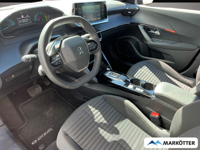 Fotografie 2 des Peugeot 2008 e- Active Pack/Tempomat/PDC/DAB/Kamera