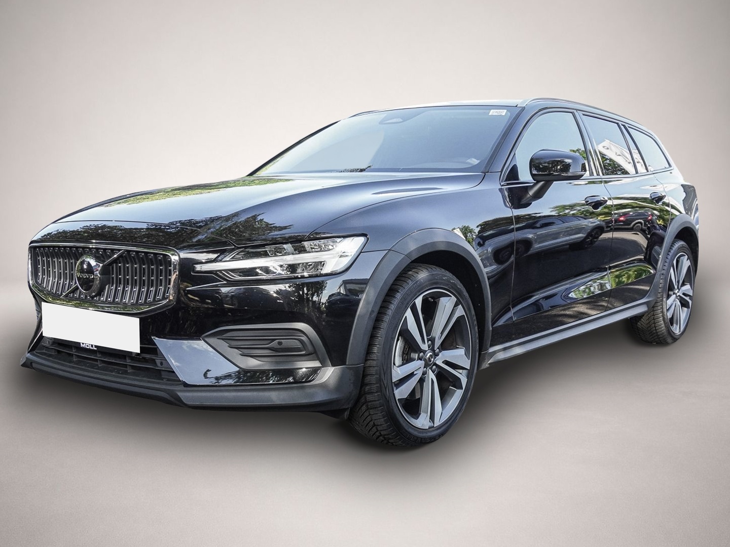 Fotografie Volvo V60 Cross Country B4 AWD Plus LED