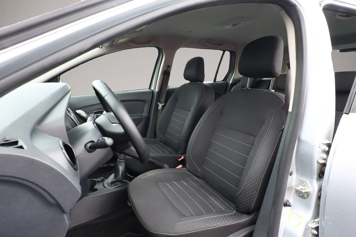 Fotografie 5 des Dacia Logan II SCe 75 Comfort Nav PDC Kam Temp Klima
