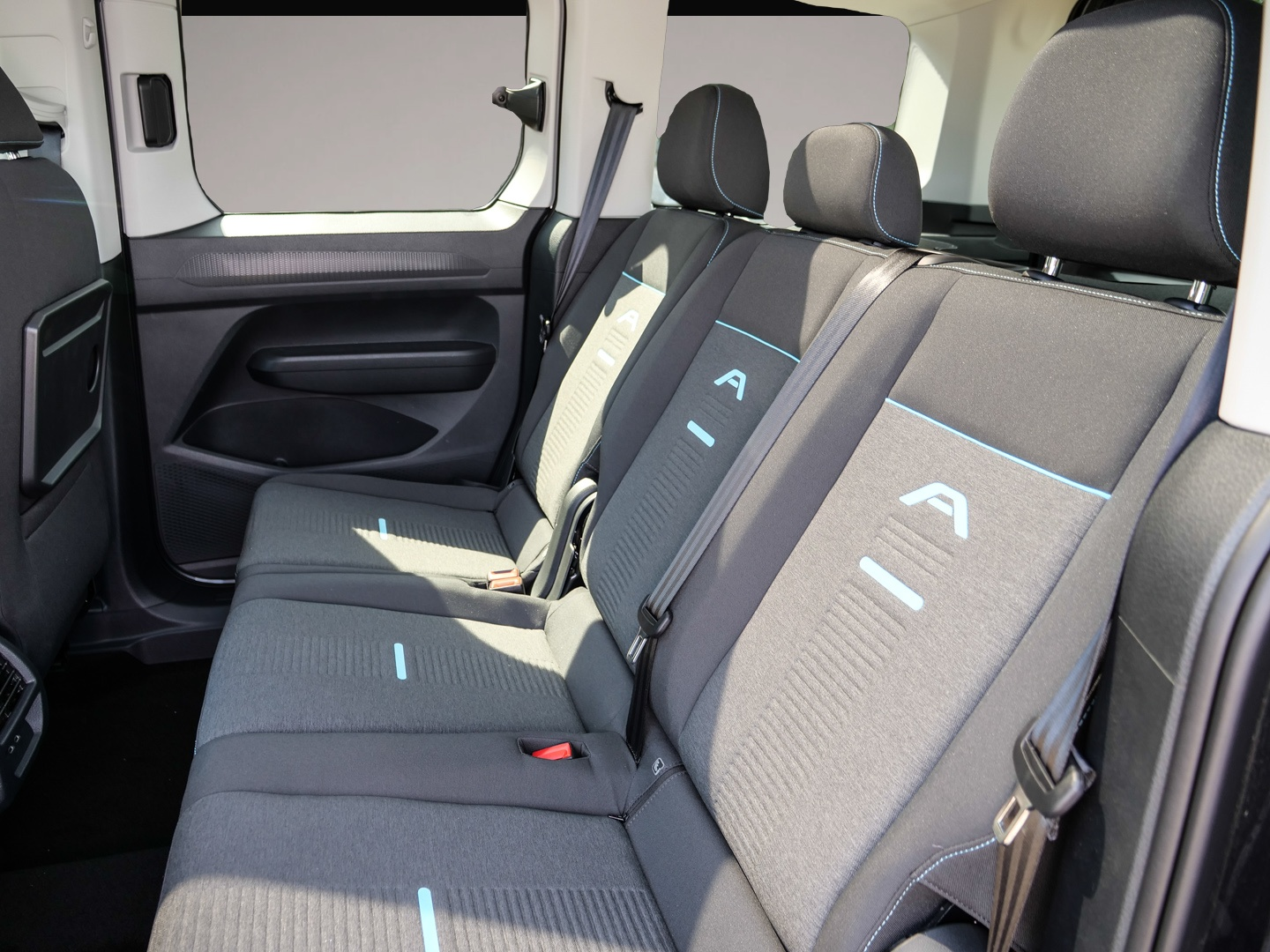 Bild 5 Ford Tourneo Connect Active AWD 122PS 4x4