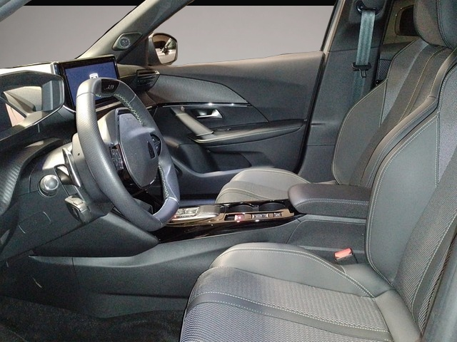 Bild 8 Peugeot 2008 GT PT 130 EAT8 GP GJR NAV KAM CarPlay Navi