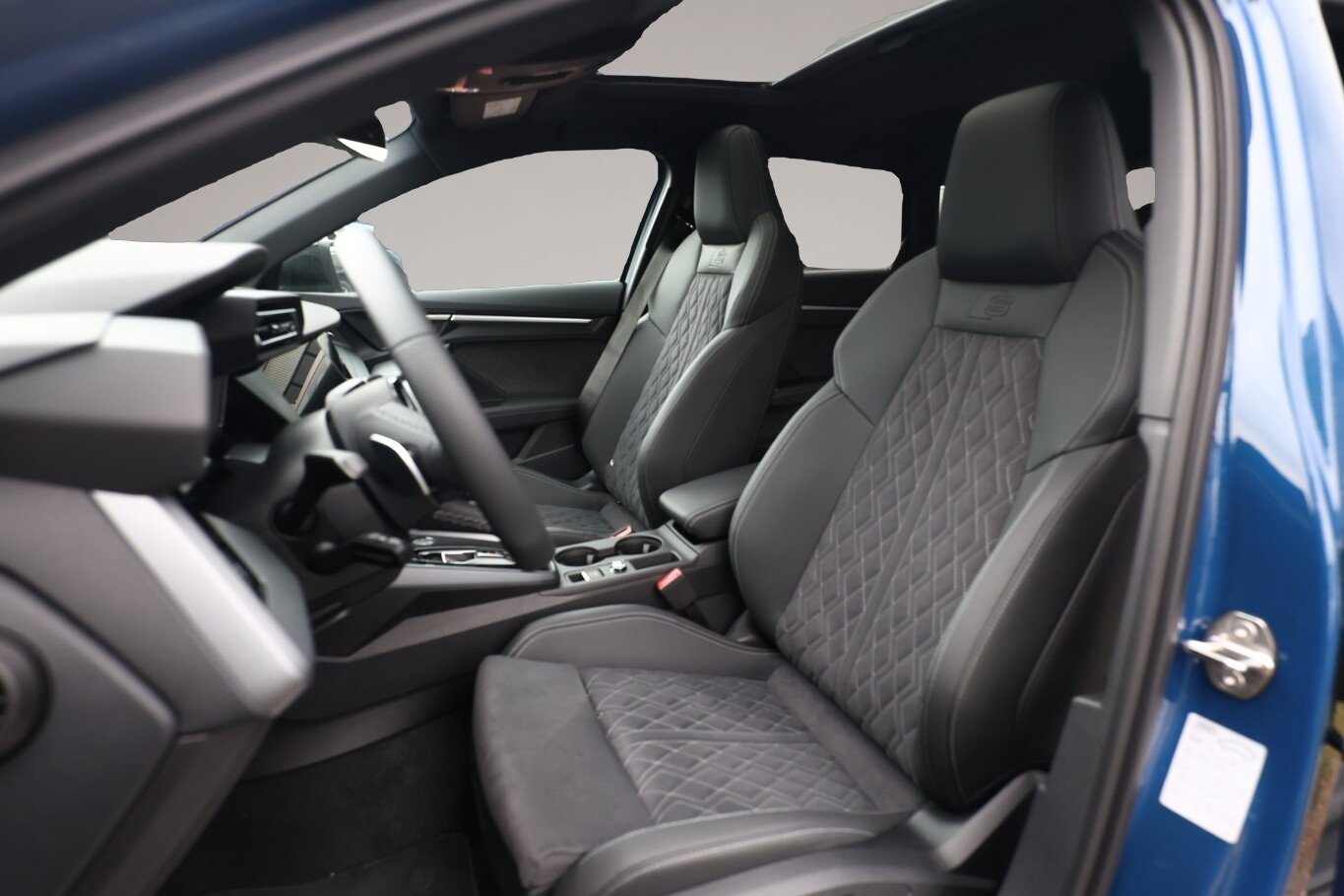 Bild 6 Audi S3 Sportback Matrix Nav 19Z KomfPro Dinam. Pano