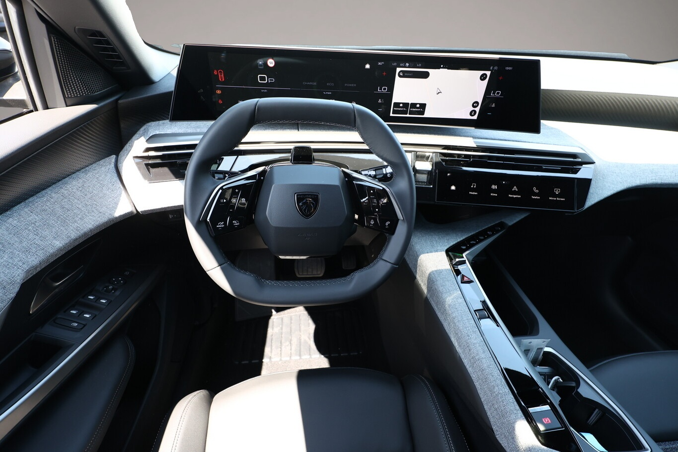 Bild 6 Peugeot 5008 Hybrid Allure 5-S SHZ 360° ACC 21