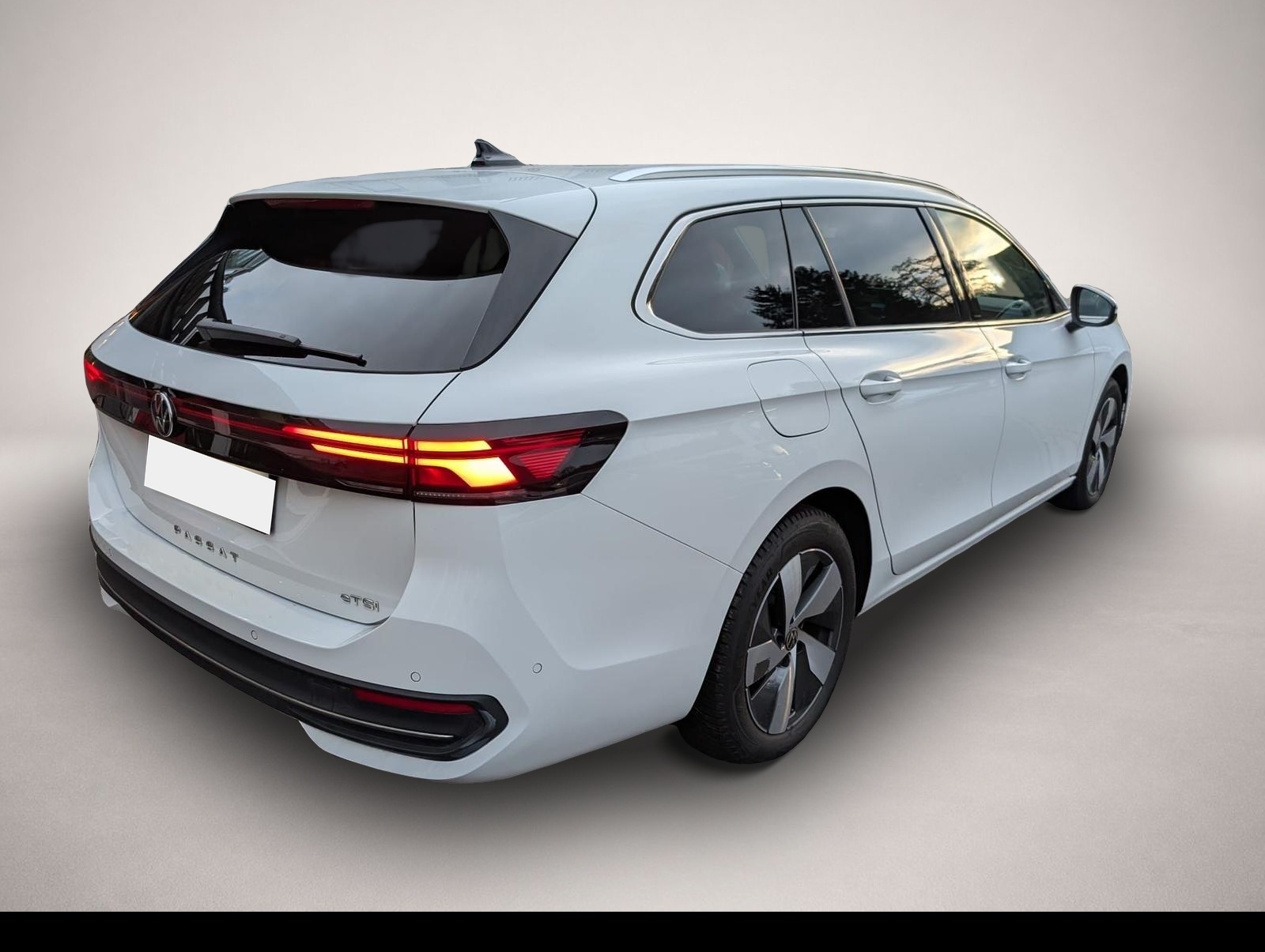 Bild 3 Volkswagen Passat Variant 1.5 eTSI Business Navi Kamera LHZ