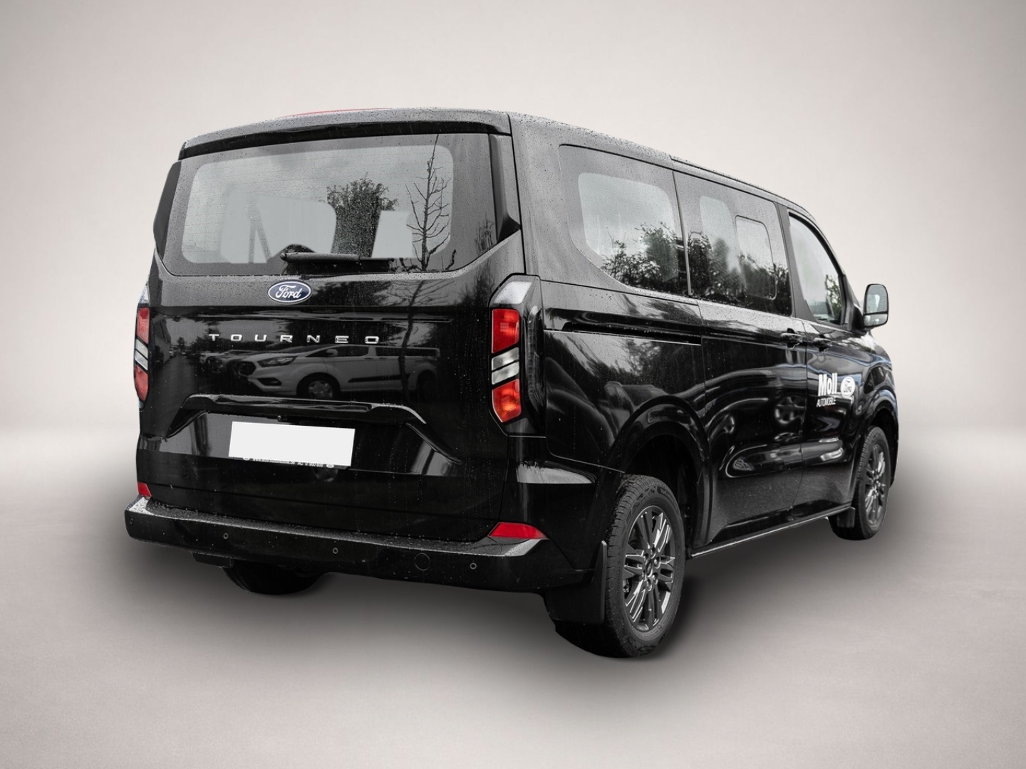 Bild 2 Ford Tourneo Custom 320L1 Titanium 2.0 150PS Standh.